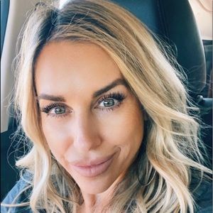 Meet your Posher, Jenny